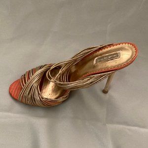 Report Signature Beautiful Unique Gold Orange Strappy Leather Heels Size 6